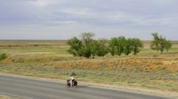 Steppenlandschaft bei Novo Nikolajevka etwa 100 km vor Astrachan