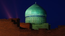 Turkistan Mausoleum Kuppel bei Nacht