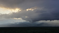 Schwere Gewitter in einer der vielen Gebirgsketten des Tian Shan