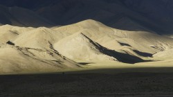 Atemberaubende Lichtstimmung in der klaren Luft auf 4500 m Höhe